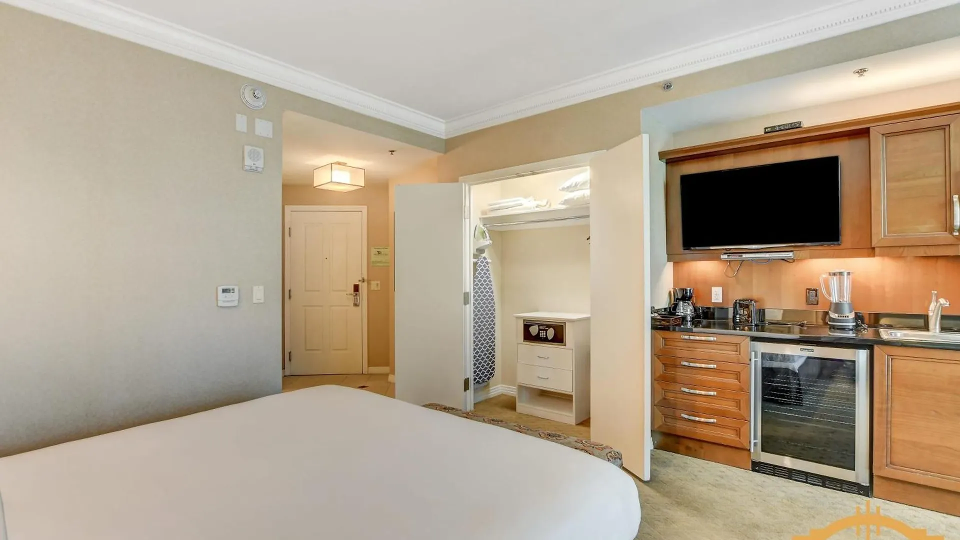 Mgm Signature-06-711 Strip View Jacuzzi Studio Λας Βέγκας